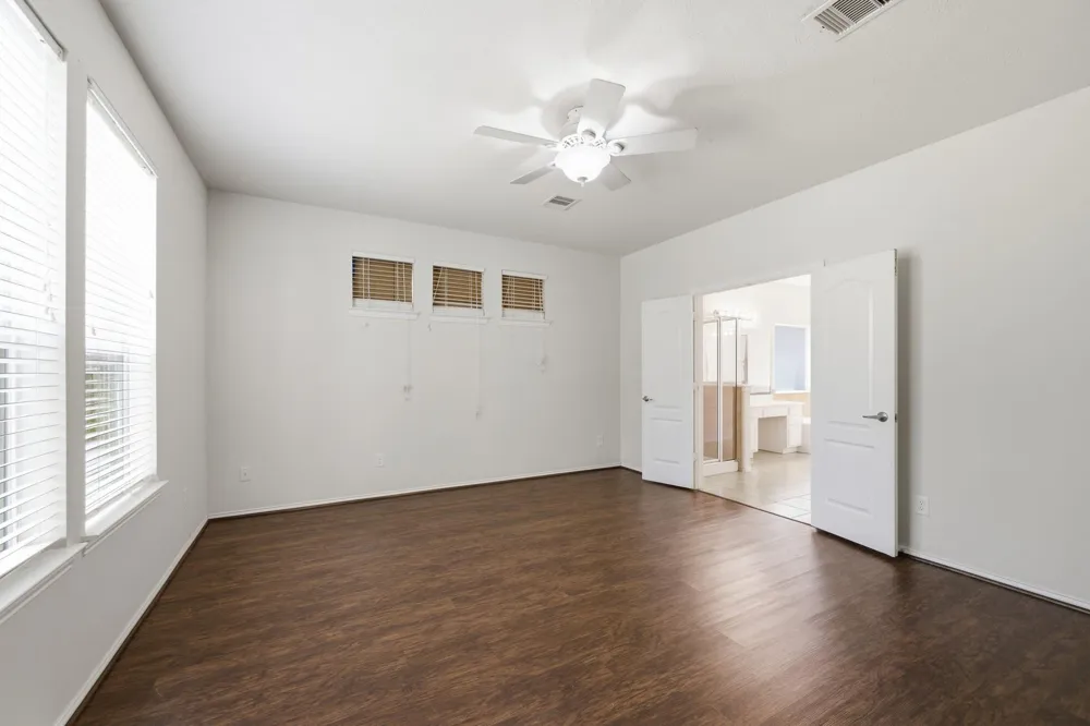 2117 Rushing Spring Drive Pearland, TX 77584