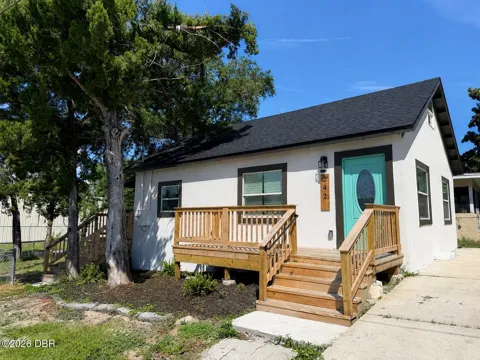 242 Bainbridge Avenue