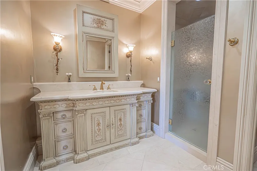 25561 Oak Savannah Court Valencia, CA 91381