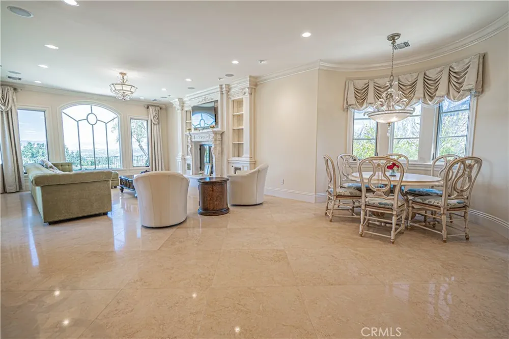 25561 Oak Savannah Court Valencia, CA 91381