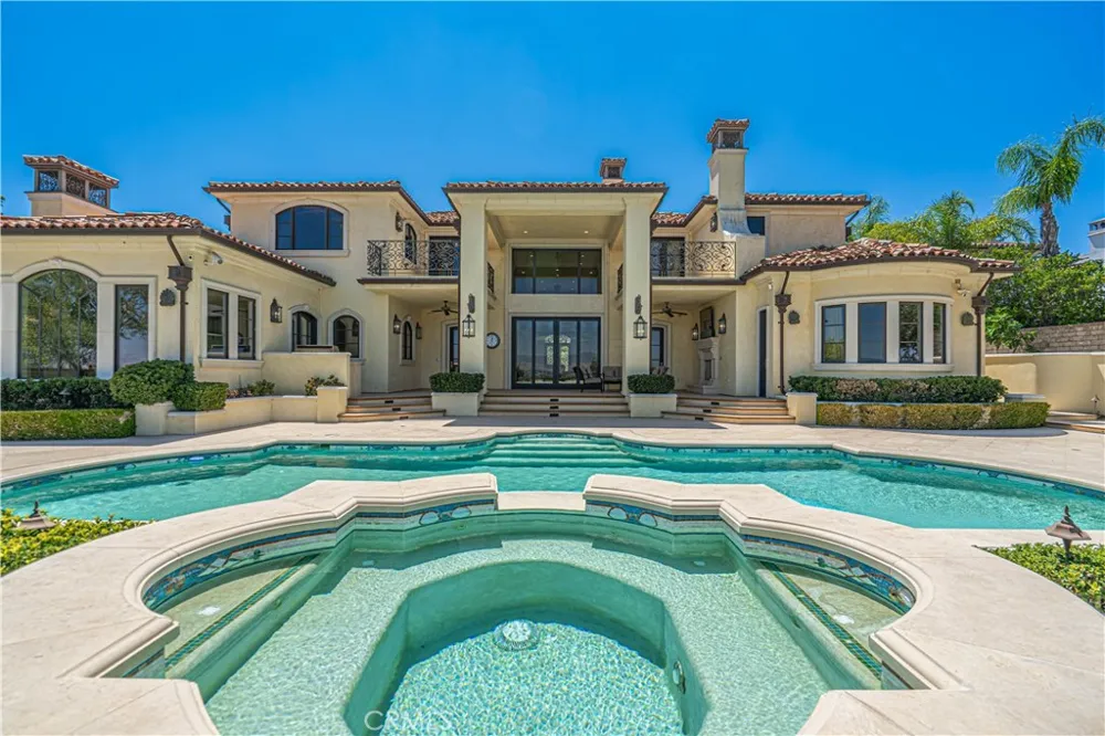 25561 Oak Savannah Court Valencia, CA 91381