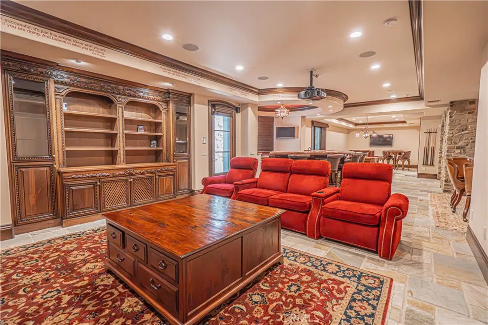 25561 Oak Savannah Court Valencia, CA 91381