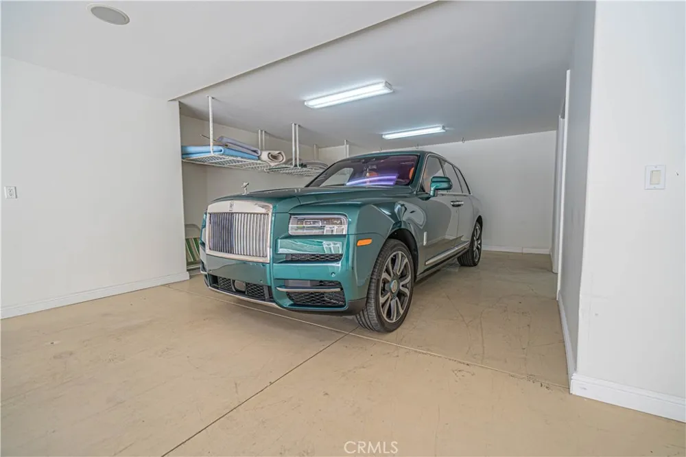 25561 Oak Savannah Court Valencia, CA 91381