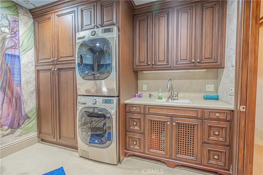 25561 Oak Savannah Court Valencia, CA 91381