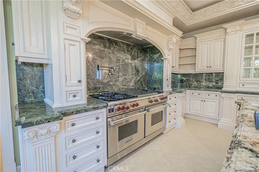 25561 Oak Savannah Court Valencia, CA 91381