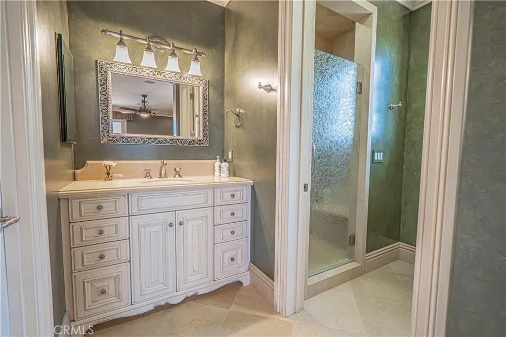 25561 Oak Savannah Court Valencia, CA 91381