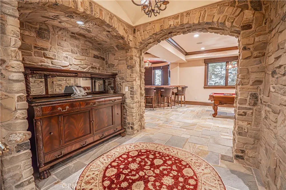 25561 Oak Savannah Court Valencia, CA 91381