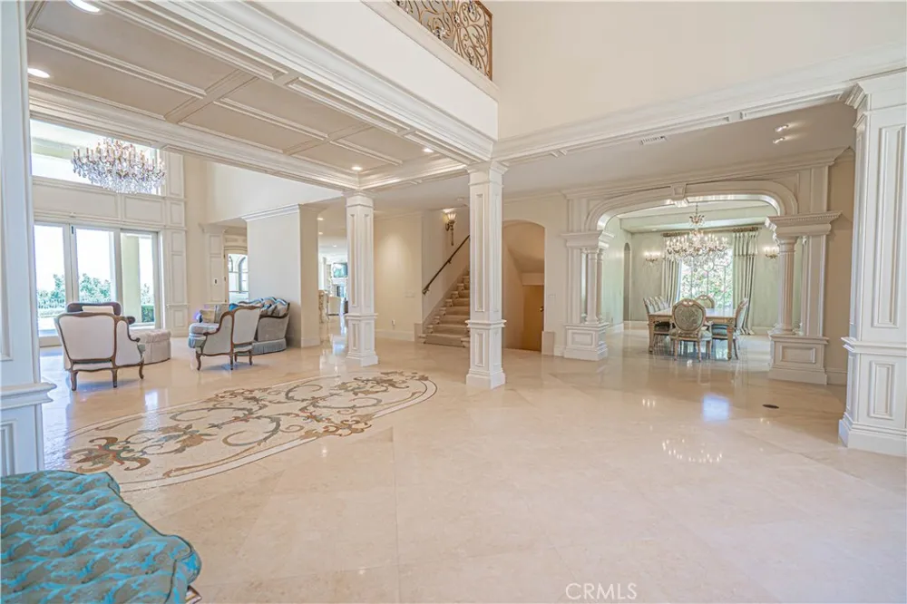 25561 Oak Savannah Court Valencia, CA 91381