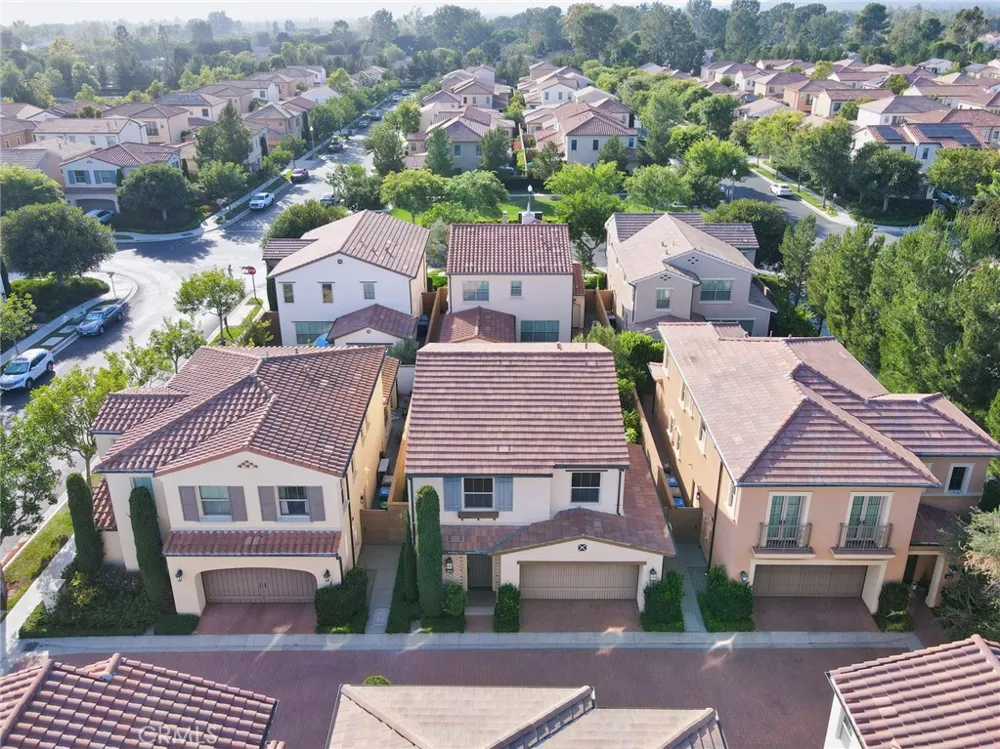 143 Hargrove Irvine, CA 92620