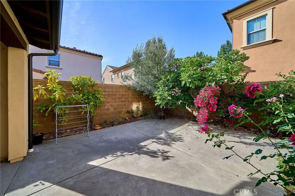 143 Hargrove Irvine, CA 92620