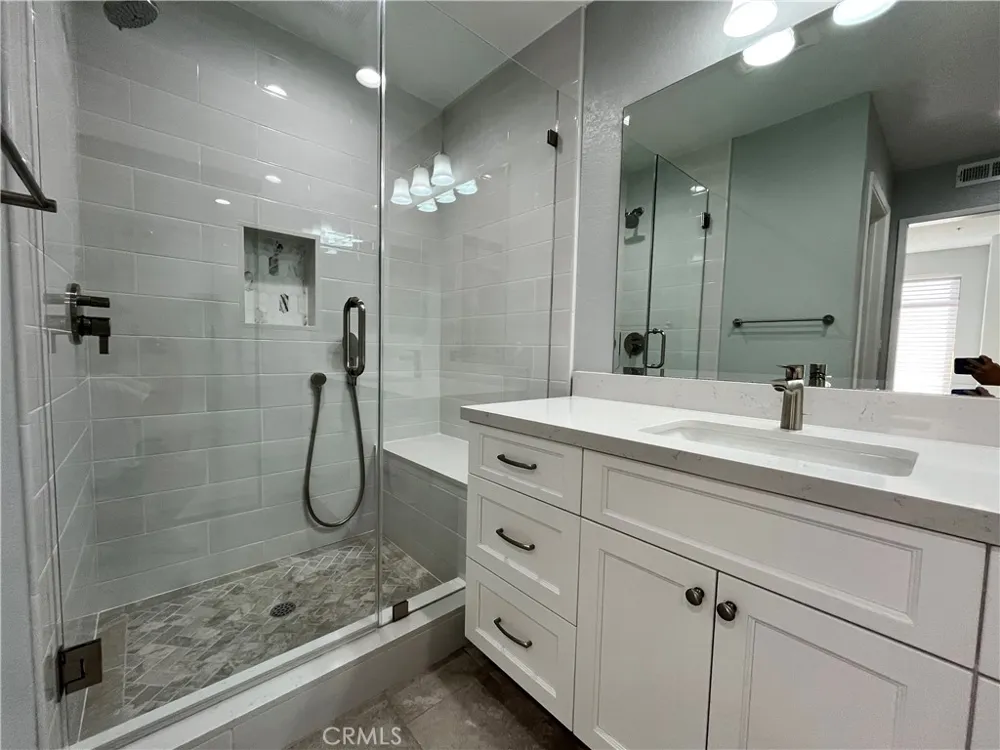 2567 Plaza Del Amo #108 Torrance, CA 90503
