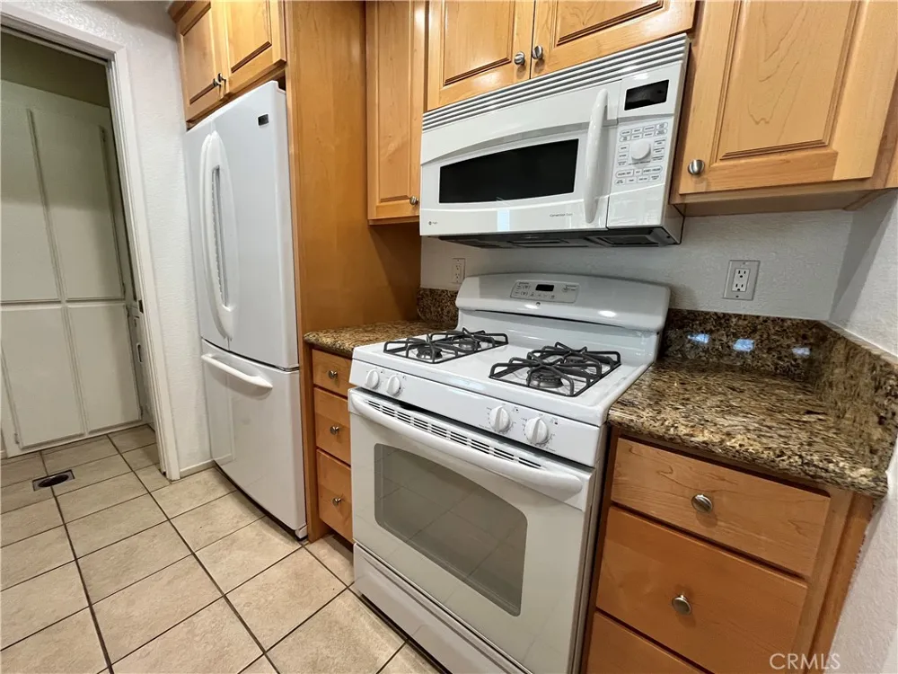 2567 Plaza Del Amo #108 Torrance, CA 90503