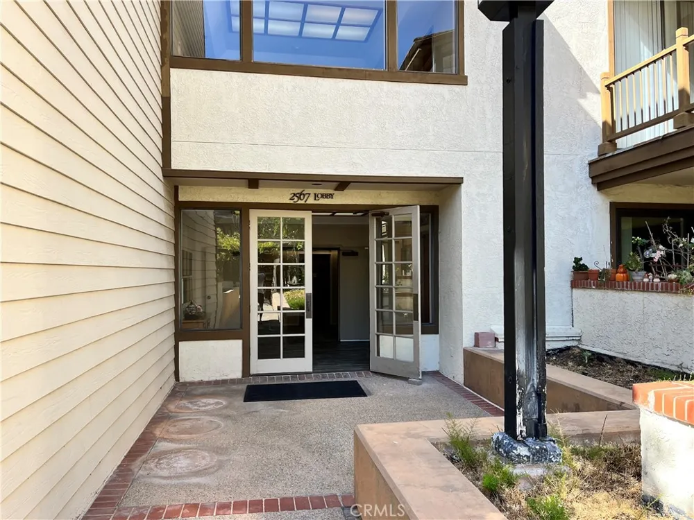 2567 Plaza Del Amo #108 Torrance, CA 90503