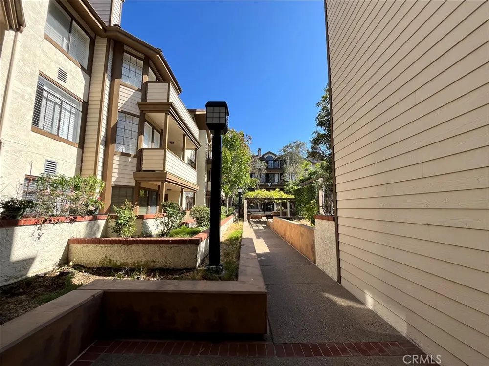 2567 Plaza Del Amo #108 Torrance, CA 90503