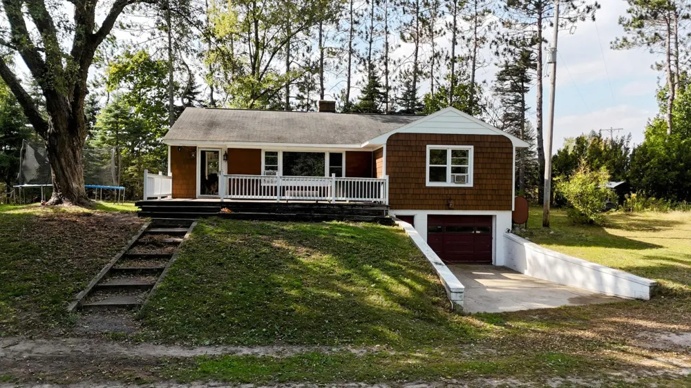 10017 M-115 Cadillac, MI 49601