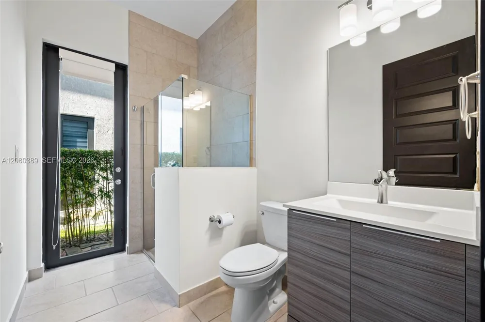 15742 NW 88th Ave Miami Lakes, FL 33018