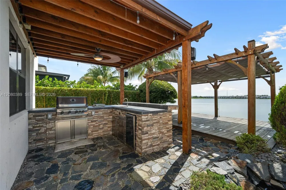15742 NW 88th Ave Miami Lakes, FL 33018