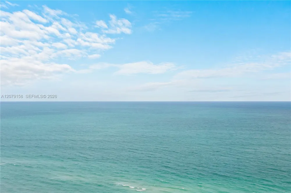 4779 Collins Ave #2707 Miami Beach, FL 33140