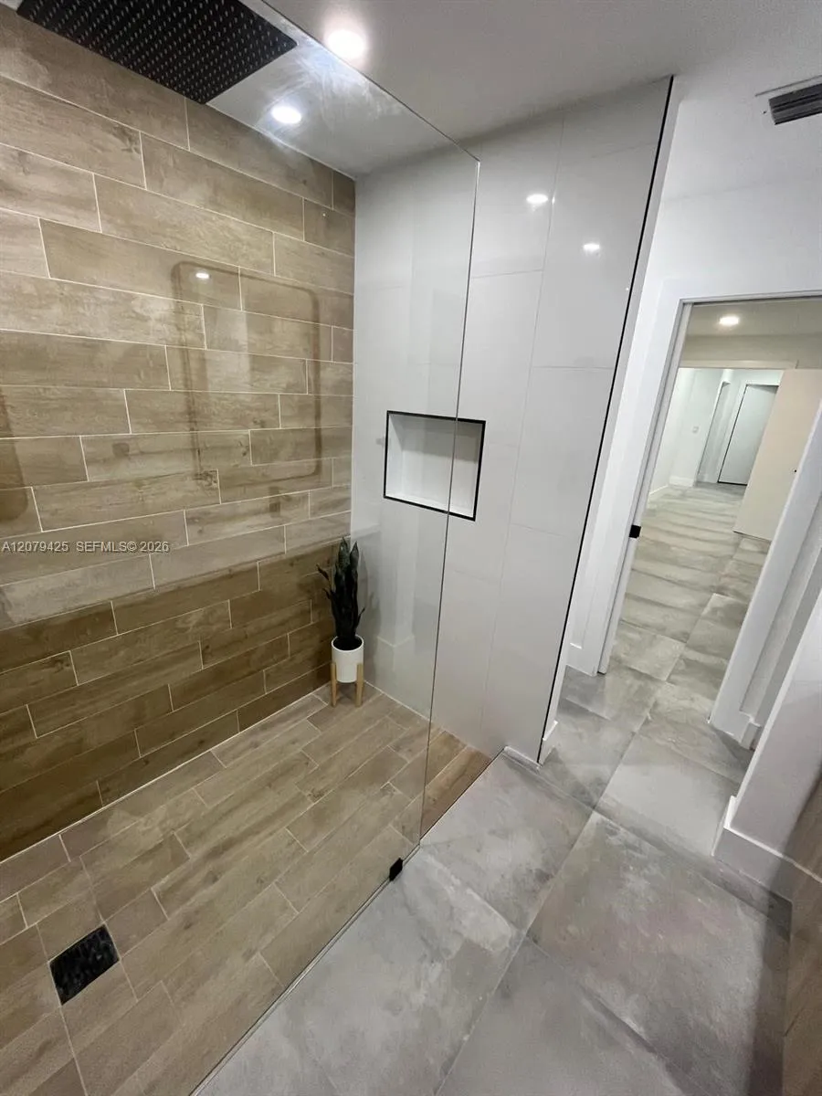 3352 Lakeview Blvd Delray Beach, FL 33445