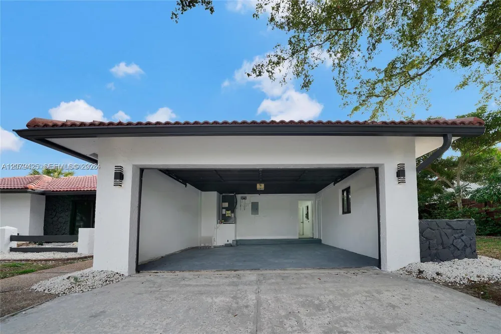 3352 Lakeview Blvd Delray Beach, FL 33445