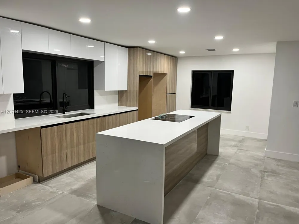 3352 Lakeview Blvd Delray Beach, FL 33445