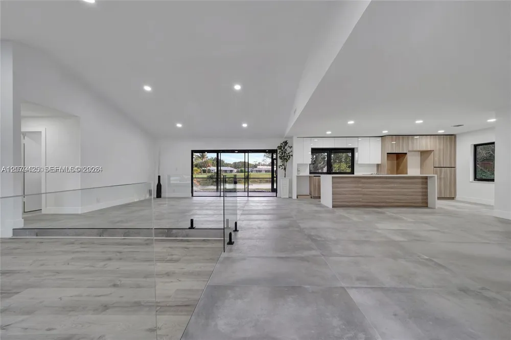 3352 Lakeview Blvd Delray Beach, FL 33445