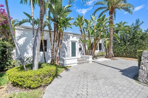 8934 Harding Ave #N/A