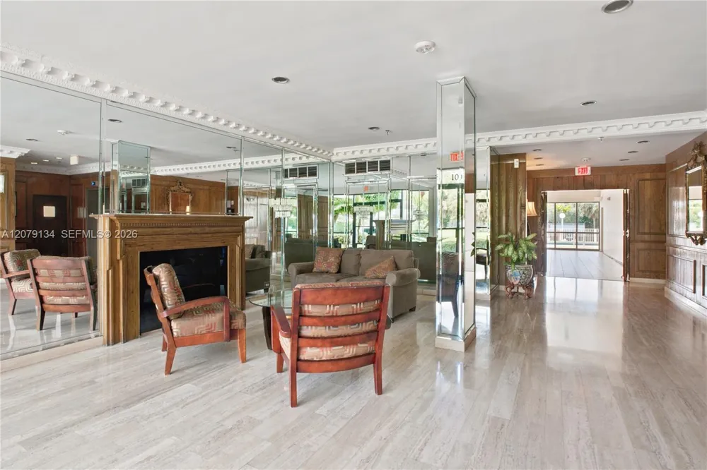 10180 W Bay Harbor Dr #3A Bay Harbor Islands, FL 33154