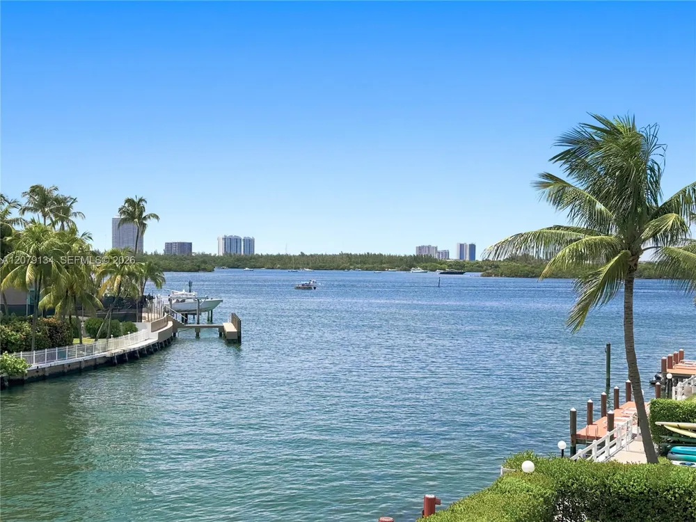 10180 W Bay Harbor Dr #3A Bay Harbor Islands, FL 33154