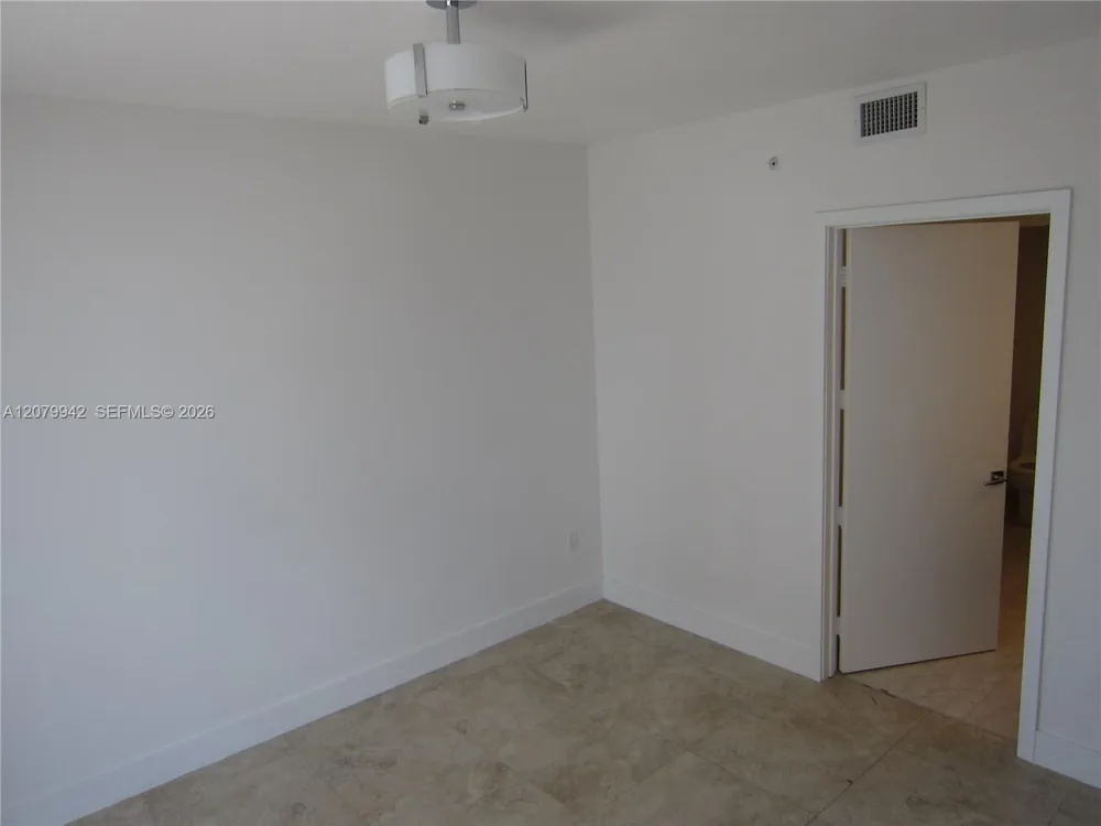 488 NE 18th St #3404 Miami, FL 33132