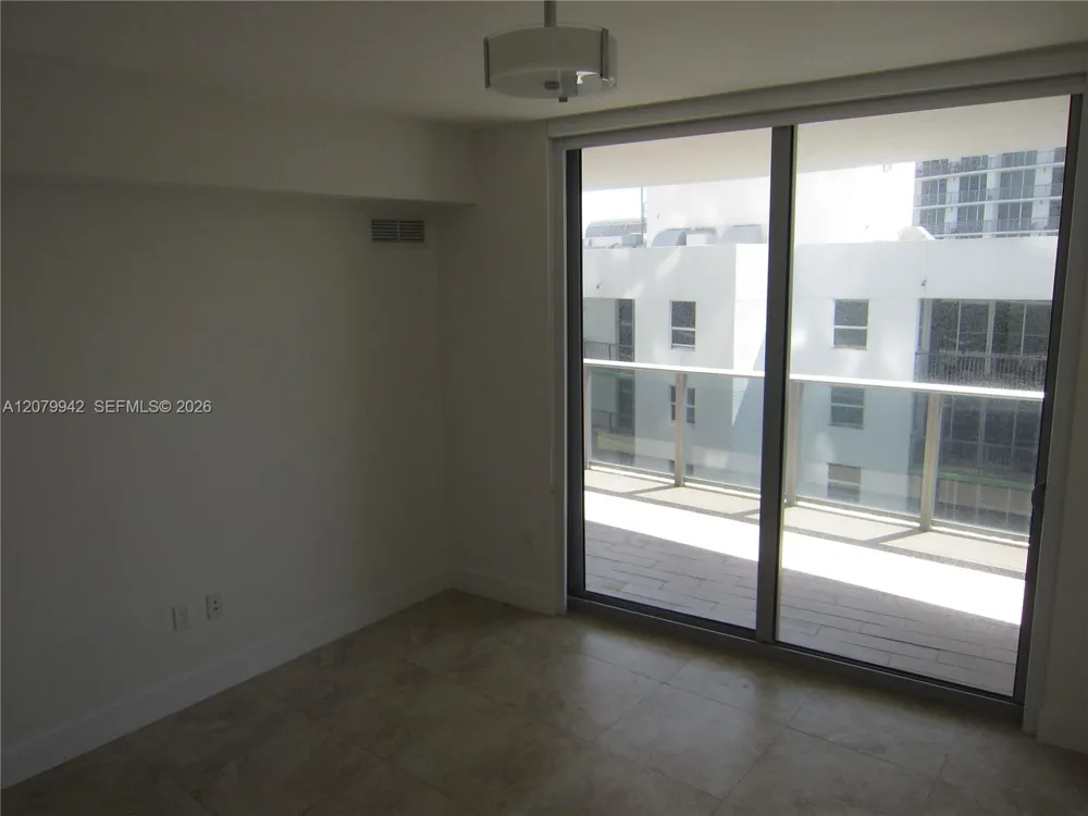 488 NE 18th St #3404 Miami, FL 33132