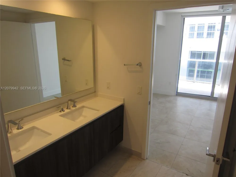488 NE 18th St #3404 Miami, FL 33132