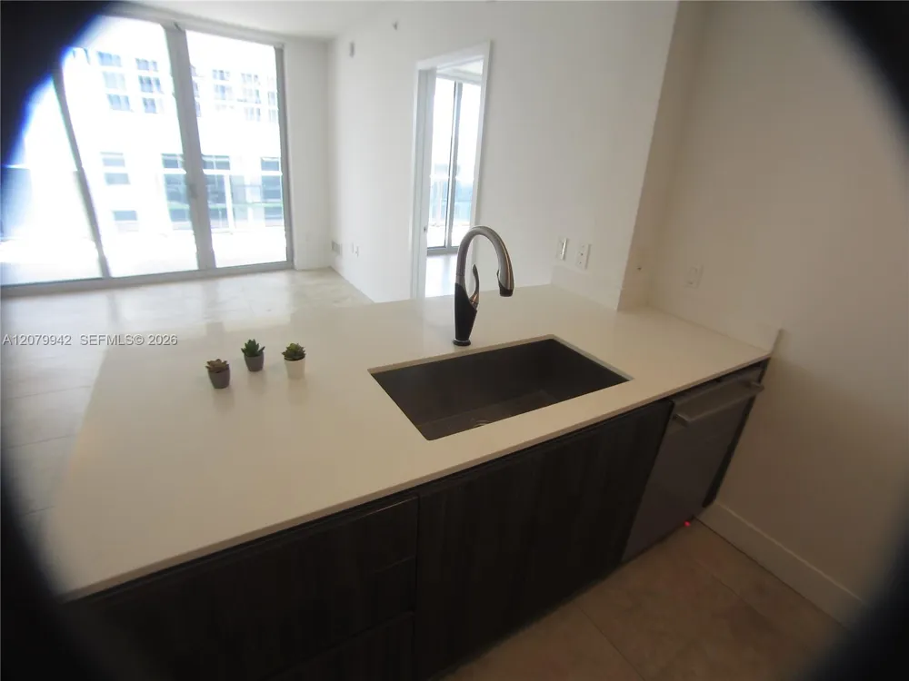 488 NE 18th St #3404 Miami, FL 33132