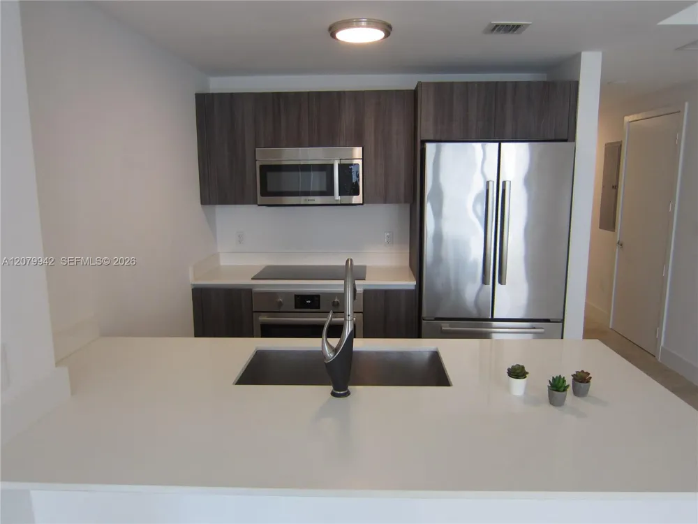 488 NE 18th St #3404 Miami, FL 33132