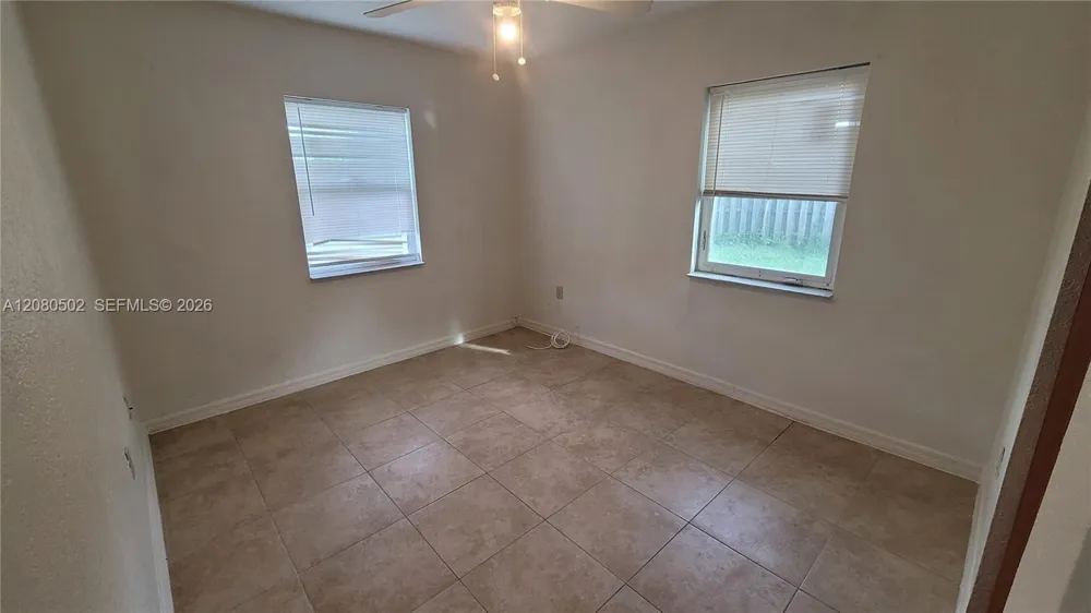 2400 NW 152nd St Miami Gardens, FL 33054