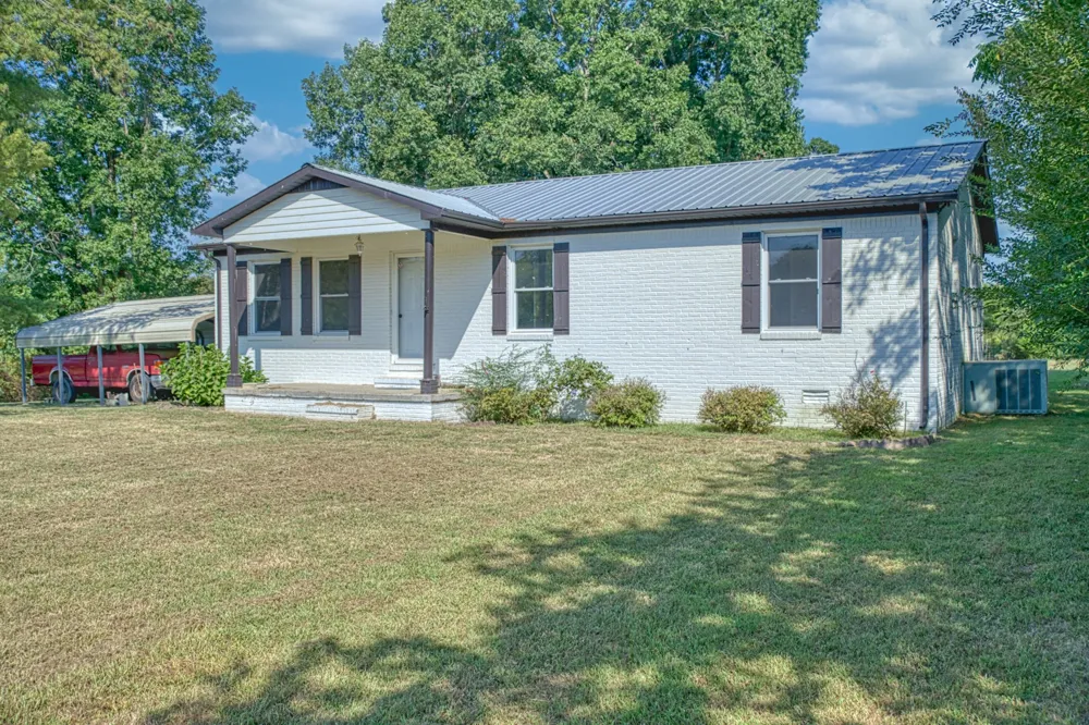 4047 Crawford Rd Silver Point, TN 38582