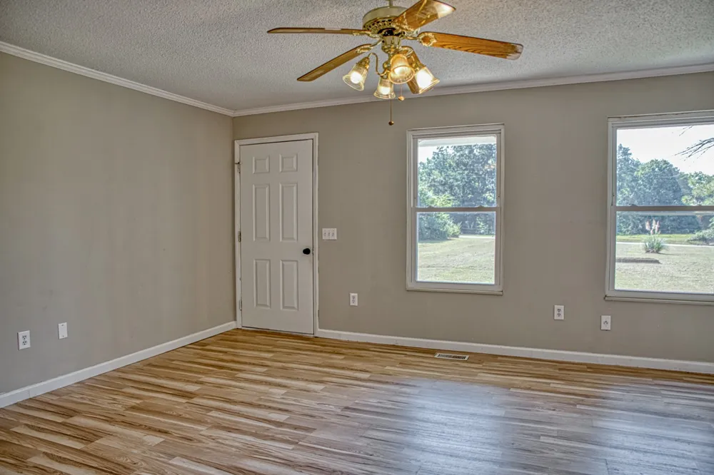 4047 Crawford Rd Silver Point, TN 38582