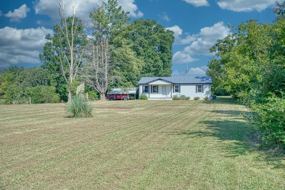 4047 Crawford Rd Silver Point, TN 38582