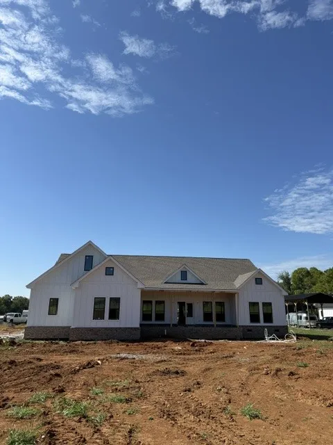 325 Burns Rd Shelbyville, TN 37160