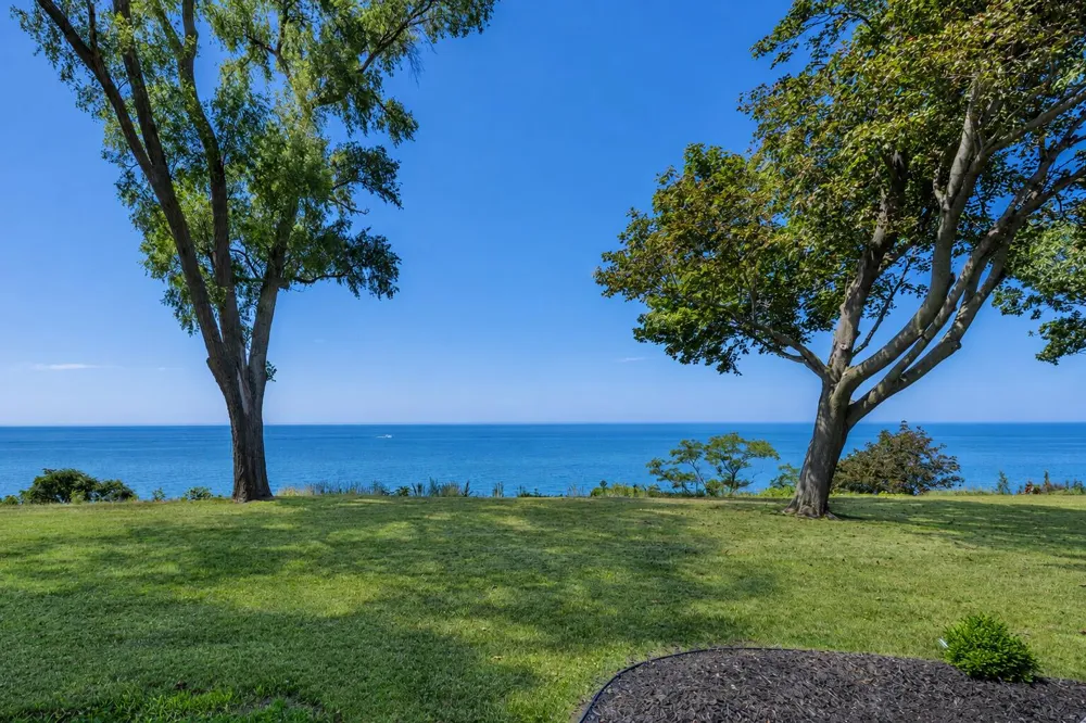 2475 Cedar Path Shoreham Village, MI 49085