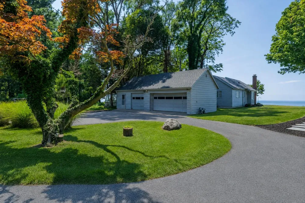 2475 Cedar Path Shoreham Village, MI 49085