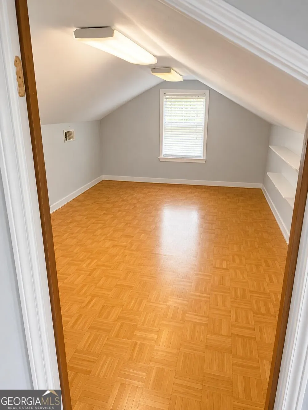 2667 Luke RD Ray City, GA 31645