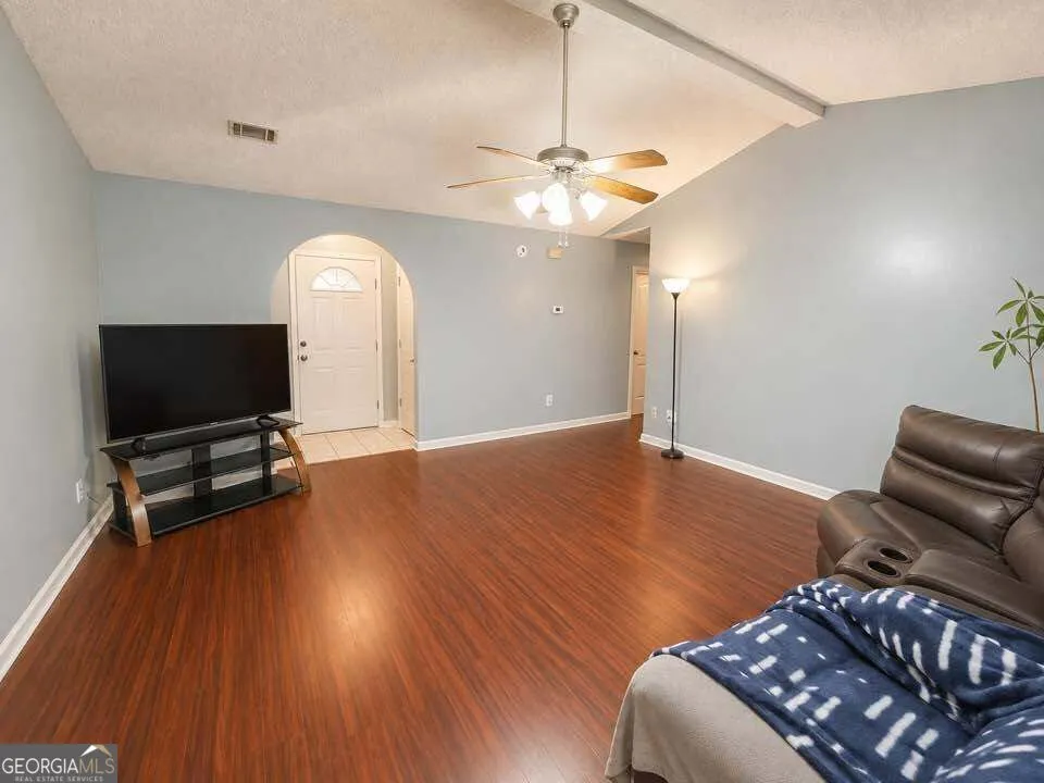 1041 Barley Hinesville, GA 31313