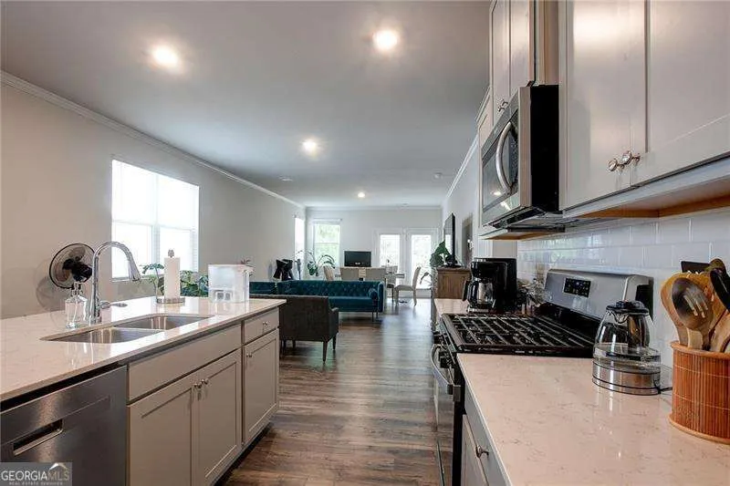 5112 Tulip SQ Acworth, GA 30101