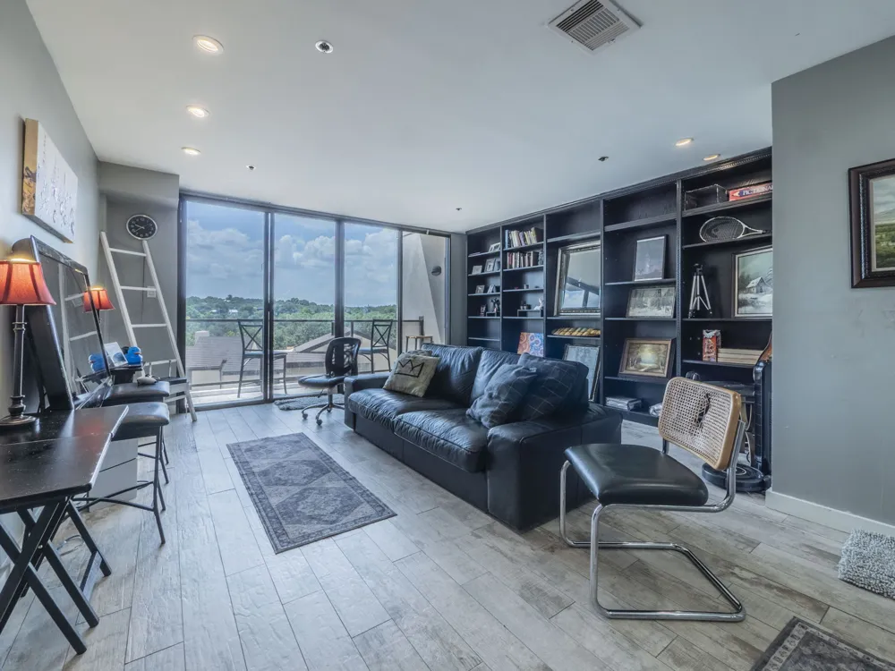 40 Interstate 35 Highway #4A4 Austin, TX 78701