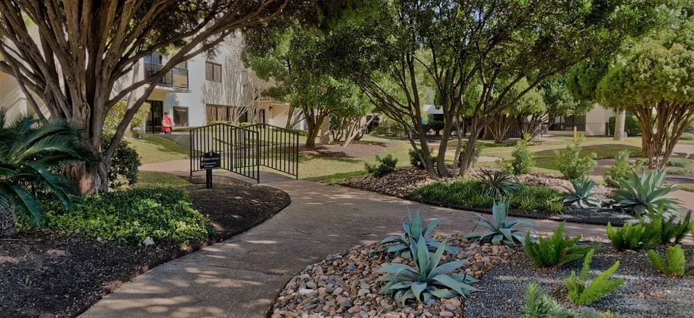 40 Interstate 35 Highway #4A4 Austin, TX 78701