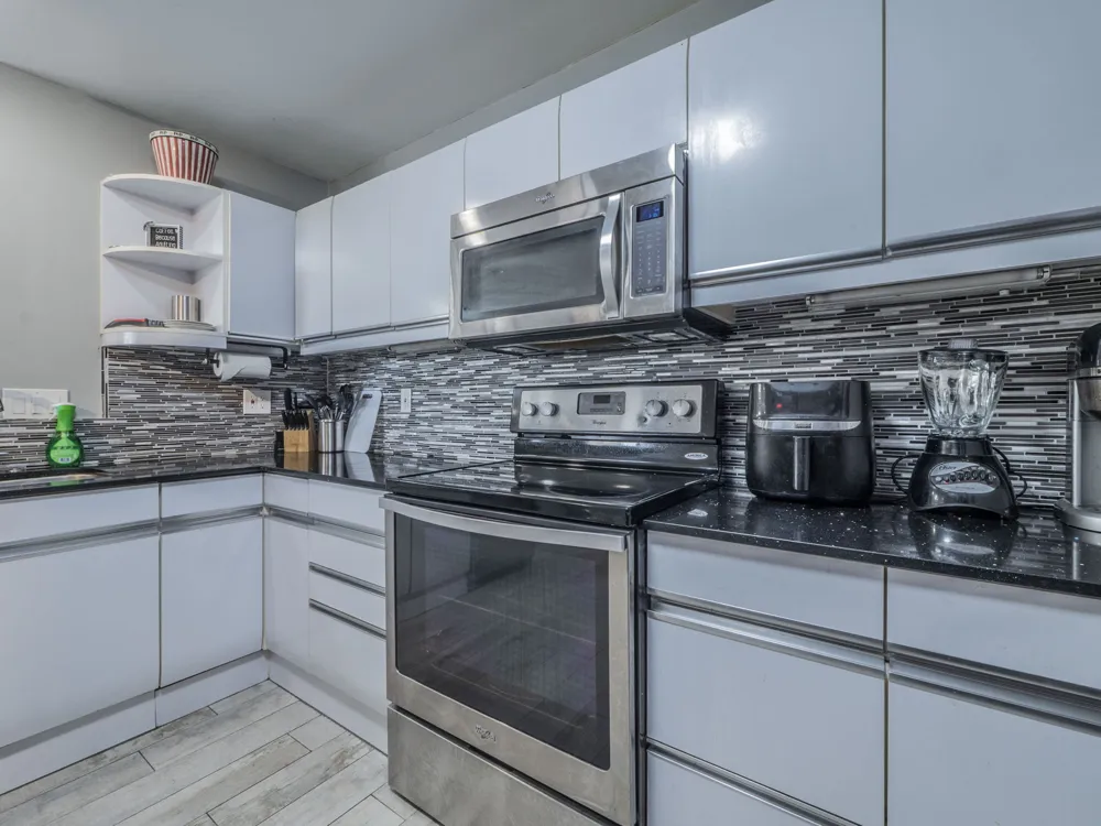 40 Interstate 35 Highway #4A4 Austin, TX 78701
