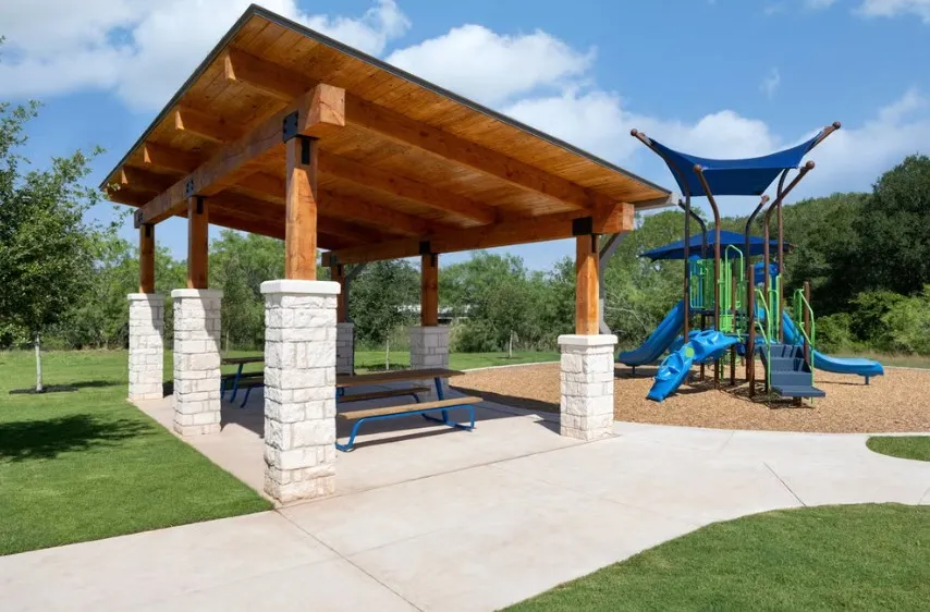 153 Ayres Horn Cedar Creek, TX 78612