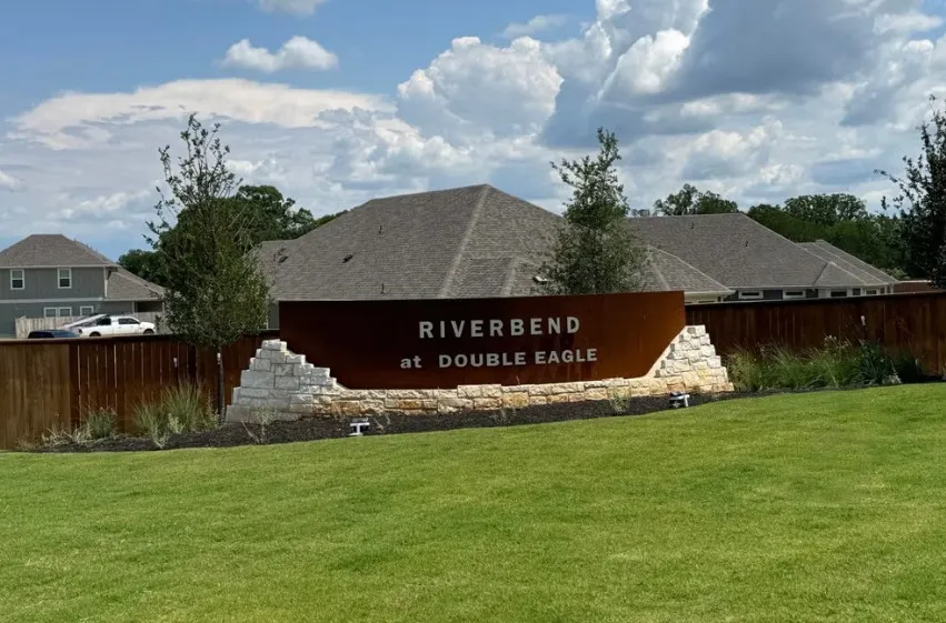 153 Ayres Horn Cedar Creek, TX 78612