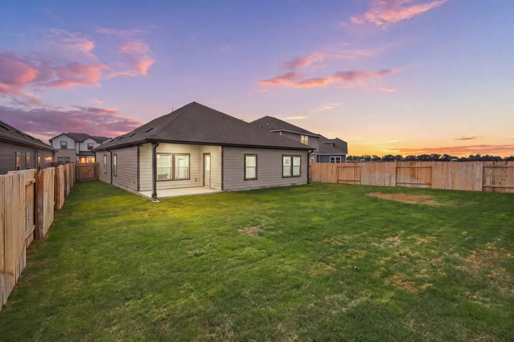153 Ayres Horn Cedar Creek, TX 78612